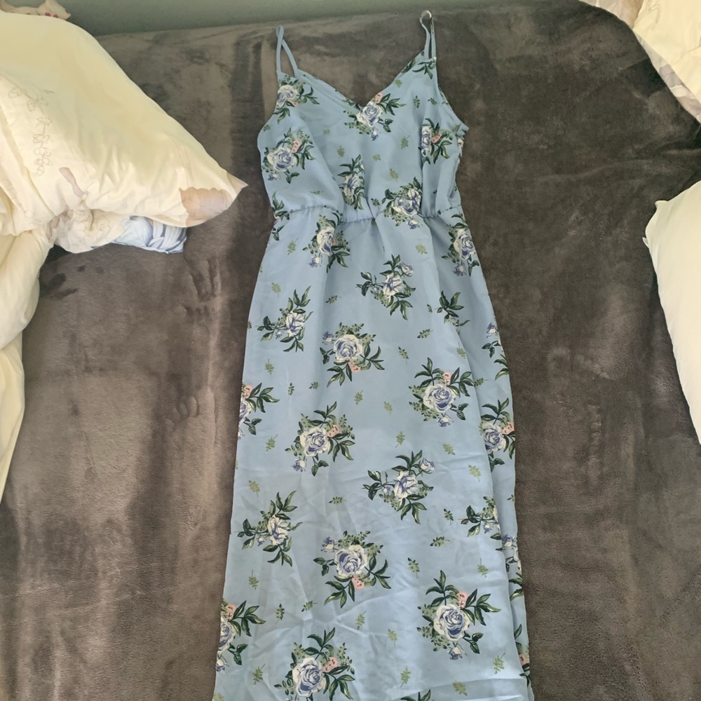 Size Small DIVIDED baby blue floral dress